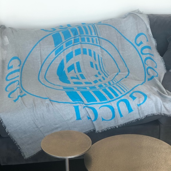 Gucci silk modal shawl NWT - Picture 2 of 9